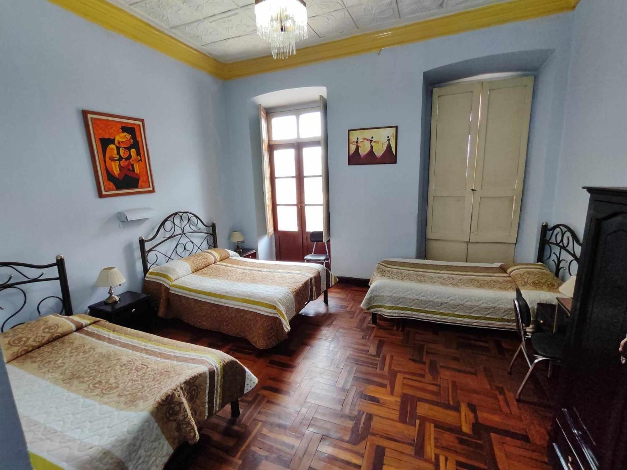 Hostel Hostal Juana De Arco Quito Zewnętrze zdjęcie