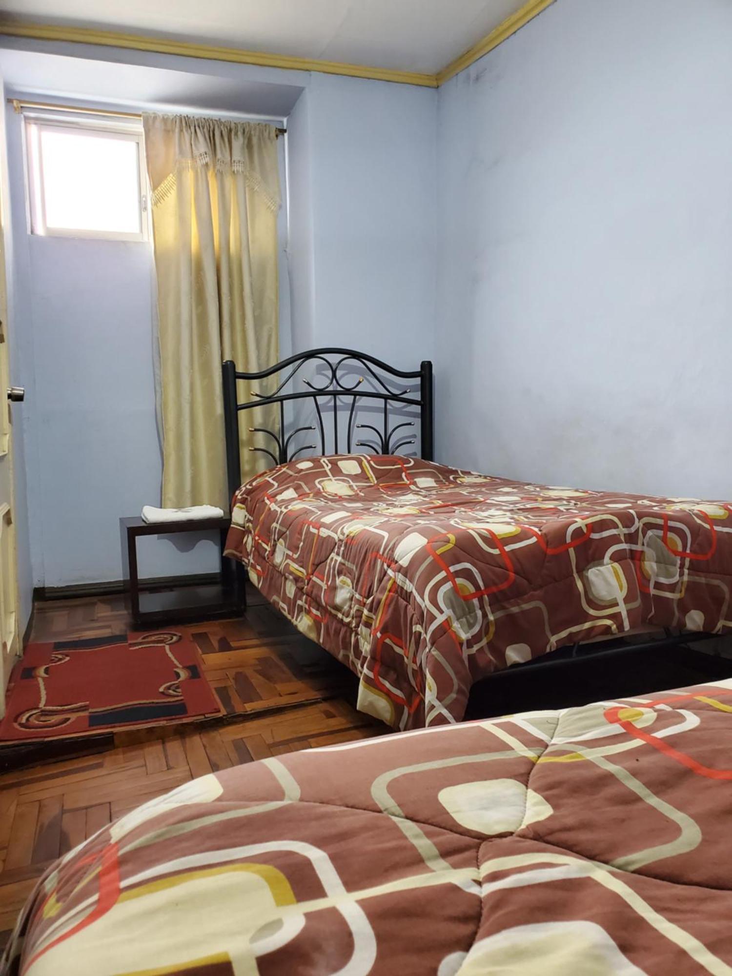 Hostel Hostal Juana De Arco Quito Zewnętrze zdjęcie