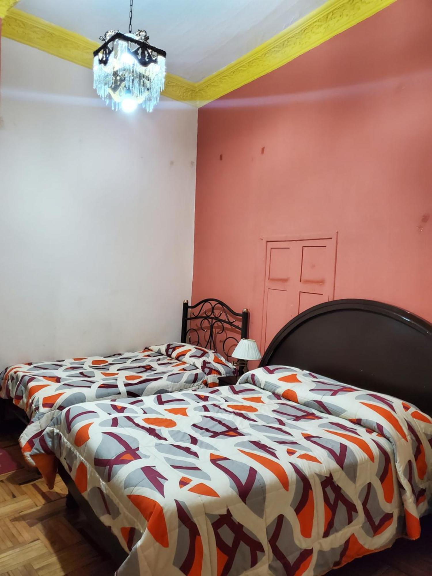 Hostel Hostal Juana De Arco Quito Zewnętrze zdjęcie