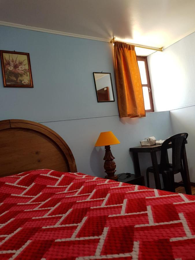 Hostel Hostal Juana De Arco Quito Zewnętrze zdjęcie